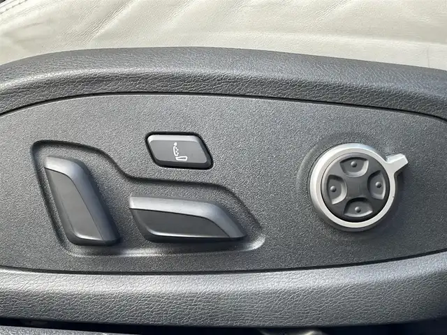 アウディ ＲＳ５ 静岡県 2019(平31)年 4.8万km パール アシスタンスパッケージ/・パークアシスト/・サラウンドビューカメラ/パノラマサンルーフ/ホワイトレザーシート/Audiサイドアシスト/バーチャルコックピット/BANG&OLUFSENサウンドシステム/MMIナビゲーション/(CD/DVD/BT/CarPlay/フルセグ)/ACC/Audiアクティブレーンアシスト/Audiプレセンス/メモリー付パワーシート/シートヒーター/マッサージシート/アドバンストキー/ETC2.0/純正フロアマット/純正20インチアルミホイール/保証書/取説/スペアキー