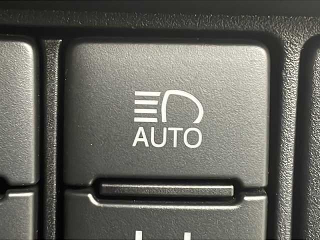 トヨタ ヴォクシー ZS 煌Ⅱ 茨城県 2019(令1)年 6.1万km イナズマスパーキングブラックガラスフレーク 純正ナビ　フルセグ再生可能　バックカメラ　両側電動スライドドア　クルーズコントロール　純正16インチAW　純正フロアマット　ビルトインETC　LEDヘッドライト　USB端子