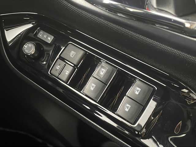 トヨタ ヴォクシー ZS 煌Ⅱ 茨城県 2019(令1)年 6.1万km イナズマスパーキングブラックガラスフレーク 純正ナビ　フルセグ再生可能　バックカメラ　両側電動スライドドア　クルーズコントロール　純正16インチAW　純正フロアマット　ビルトインETC　LEDヘッドライト　USB端子