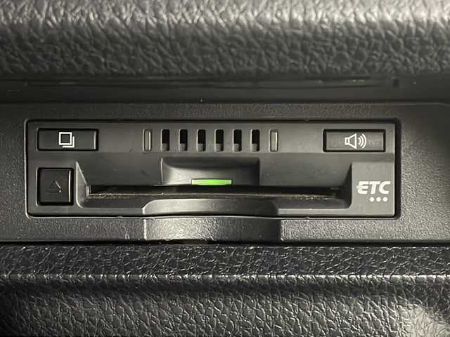 トヨタ ヴォクシー ZS 煌Ⅱ 茨城県 2019(令1)年 6.1万km イナズマスパーキングブラックガラスフレーク 純正ナビ　フルセグ再生可能　バックカメラ　両側電動スライドドア　クルーズコントロール　純正16インチAW　純正フロアマット　ビルトインETC　LEDヘッドライト　USB端子