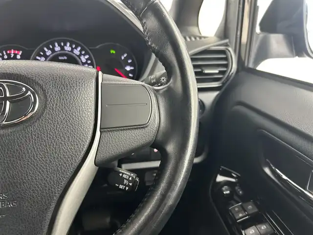 トヨタ ヴォクシー ZS 煌Ⅱ 千葉県 2019(令1)年 6.1万km イナズマスパーキングブラックガラスフレーク 禁煙車/トヨタセーフティセンス/・レーンディパーチャーアラート/・プリクラッシュセーフティブレーキ/・クリアランスソナー/・クルーズコントロール/両側パワースライドドア/純正９型メモリナビ/・型番：NSZT-Y68T/・CD/DVD/Bluetooth/フルセグTV/・バックカメラ/・ビルトインETC/革巻きステアリング/・ステアリングスイッチ/MT付きAT/左右独立エアコン/純正フロアマット/純正16インチAW/オートライト/・オートマチックハイビーム/・LEDヘッドライト/・LEDフォグランプ