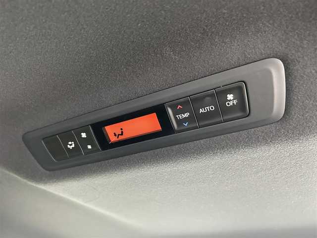 トヨタ ヴォクシー ZS 煌Ⅱ 千葉県 2019(令1)年 6.1万km イナズマスパーキングブラックガラスフレーク 禁煙車/トヨタセーフティセンス/・レーンディパーチャーアラート/・プリクラッシュセーフティブレーキ/・クリアランスソナー/・クルーズコントロール/両側パワースライドドア/純正９型メモリナビ/・型番：NSZT-Y68T/・CD/DVD/Bluetooth/フルセグTV/・バックカメラ/・ビルトインETC/革巻きステアリング/・ステアリングスイッチ/MT付きAT/左右独立エアコン/純正フロアマット/純正16インチAW/オートライト/・オートマチックハイビーム/・LEDヘッドライト/・LEDフォグランプ