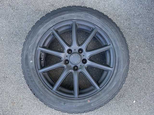 トヨタ クラウン ハイブリッド RS Four 長野県 2018(平30)年 5.8万km ホワイトパールクリスタルシャイン 禁煙車/純正ナビ（CD/DVD/フルセグTV/Bleutooth）/純正18インチAW/スタッドレス積み込み/セーフティセンス/・プリクラッシュセーフティ/・レーントレーシングアシスト/・レーダークルーズコントロール/・オートマチックハイビーム/・ロードサインアシスト/・先行車発進告知機能/バックカメラ/サンルーフ/ビルトインETC2.0/ドライブレコーダー（F・R）/前席パワーシート/前席シートヒーター/ステアリングヒーター/革巻きステアリング/ステアリングスイッチ/パドルシフト/電動パーキングブレーキ/ブレーキホールド/３眼LEDヘッドライト/シーケンシャルターンランプ/フォグランプ/オートライト/スマートキー/Pスタート/電動格納ミラー/純正フロアマット