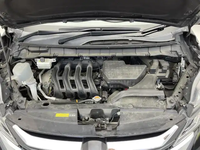 日産 セレナ ハイウェイスター プロパイロットED 滋賀県 2016(平28)年 6.9万km ダイヤモンドブラック 純正9インチナビ/【Bluetooth/CD/DVD/Blu-ray/HDMI/フルセグTV】/純正フリップダウンモニター/両側パワースライドドア/プロパイロット/ビルトインETC/衝突軽減ブレーキ/クリアランスソナー/オートライト/プッシュスタート/スマートキー