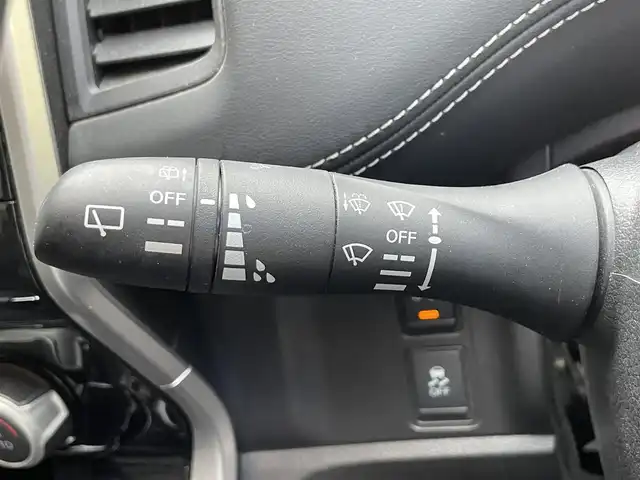 日産 セレナ ハイウェイスター プロパイロットED 滋賀県 2016(平28)年 6.9万km ダイヤモンドブラック 純正9インチナビ/【Bluetooth/CD/DVD/Blu-ray/HDMI/フルセグTV】/純正フリップダウンモニター/両側パワースライドドア/プロパイロット/ビルトインETC/衝突軽減ブレーキ/クリアランスソナー/オートライト/プッシュスタート/スマートキー