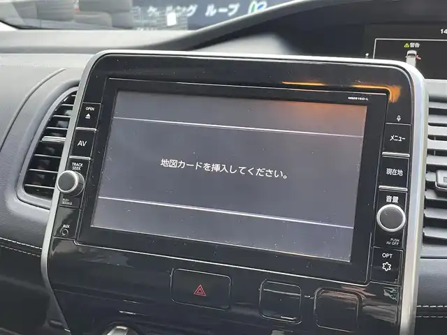 日産 セレナ ハイウェイスター プロパイロットED 滋賀県 2016(平28)年 6.9万km ダイヤモンドブラック 純正9インチナビ/【Bluetooth/CD/DVD/Blu-ray/HDMI/フルセグTV】/純正フリップダウンモニター/両側パワースライドドア/プロパイロット/ビルトインETC/衝突軽減ブレーキ/クリアランスソナー/オートライト/プッシュスタート/スマートキー