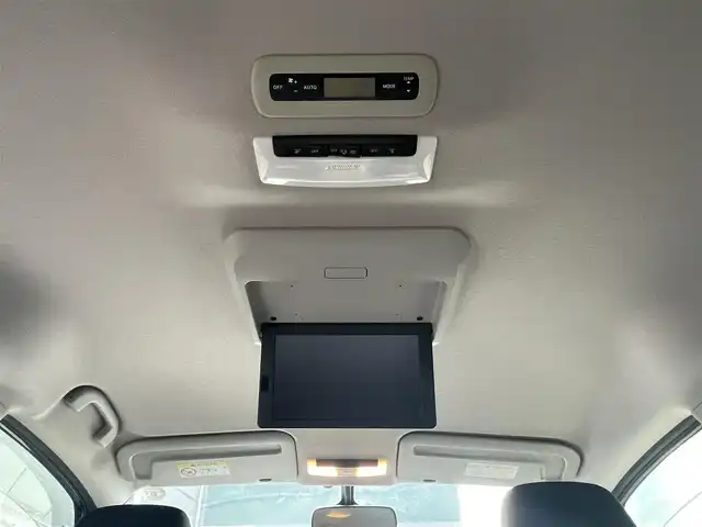 日産 セレナ ハイウェイスター プロパイロットED 滋賀県 2016(平28)年 6.9万km ダイヤモンドブラック 純正9インチナビ/【Bluetooth/CD/DVD/Blu-ray/HDMI/フルセグTV】/純正フリップダウンモニター/両側パワースライドドア/プロパイロット/ビルトインETC/衝突軽減ブレーキ/クリアランスソナー/オートライト/プッシュスタート/スマートキー