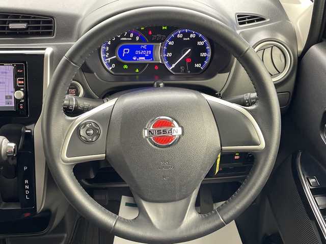 日産 デイズ ハイウェイスターX 福島県 2017(平29)年 5.2万km モカブラウンP /禁煙車//全周囲モニター//純正ナビ//４ＷＤ//ドライブレコーダー//フルセグＴＶ//ＢＴ//スマートキー//フォグライト//オートハイビーム//純正アルミホイール//衝突被害軽減ブレーキ//シートヒーター//取説・保証書