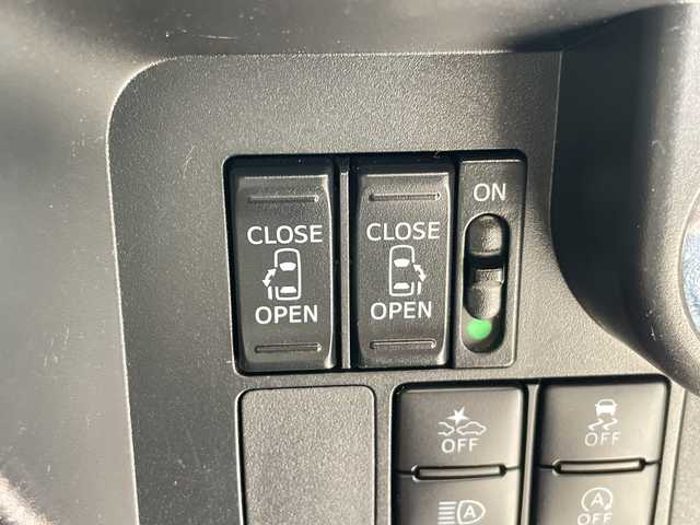 トヨタ ルーミー カスタムG－T 愛知県 2020(令2)年 3.2万km マゼンタベリーマイカM 純正9型ナビ　SDカードなし/両側パワースライドドア/シートヒーター/バックカメラ/コーナーセンサー/純正アルミホイール/ETC/LEDヘッドライト/ドライブレコーダー/衝突軽減システム/フルセグ/CD DVD/Bluetooth/ステアリングスイッチ/スマートキー/プッシュスタート