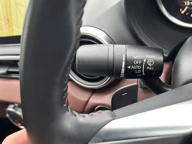 マツダ ロードスター ＲＦ VS 広島県 2016(平28)年 11.3万km マシーングレープレミアムM レッドキャリパー/BOSEサウンド/純正メモリナビ/　（フルセグ/USB/Bluetooth/CD/DVD/AM/FM）/ブラインドスポットモニター/バックカメラ/ドライブレコーダー/ETC/純正17インチアルミホイール/前席シートヒーター/本革シート/パドルシフト/車線逸脱防止装置/横滑り防止装置/純正フロアマット/LEDヘッドライト（AUTO機能付き）/プッシュスタート/スマートキー/保証書/取扱説明書