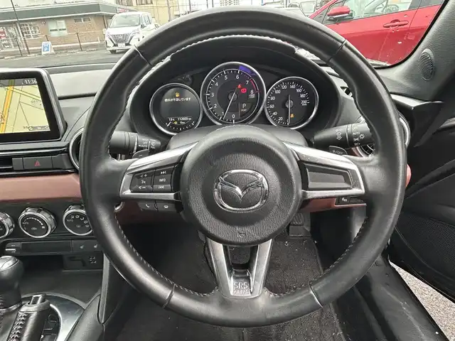 マツダ ロードスター ＲＦ VS 広島県 2016(平28)年 11.3万km マシーングレープレミアムM レッドキャリパー/BOSEサウンド/純正メモリナビ/　（フルセグ/USB/Bluetooth/CD/DVD/AM/FM）/ブラインドスポットモニター/バックカメラ/ドライブレコーダー/ETC/純正17インチアルミホイール/前席シートヒーター/本革シート/パドルシフト/車線逸脱防止装置/横滑り防止装置/純正フロアマット/LEDヘッドライト（AUTO機能付き）/プッシュスタート/スマートキー/保証書/取扱説明書