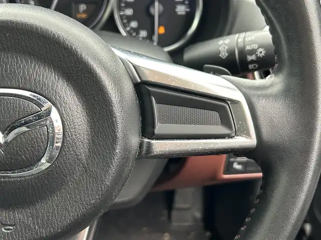 マツダ ロードスター ＲＦ VS 広島県 2016(平28)年 11.3万km マシーングレープレミアムM レッドキャリパー/BOSEサウンド/純正メモリナビ/　（フルセグ/USB/Bluetooth/CD/DVD/AM/FM）/ブラインドスポットモニター/バックカメラ/ドライブレコーダー/ETC/純正17インチアルミホイール/前席シートヒーター/本革シート/パドルシフト/車線逸脱防止装置/横滑り防止装置/純正フロアマット/LEDヘッドライト（AUTO機能付き）/プッシュスタート/スマートキー/保証書/取扱説明書