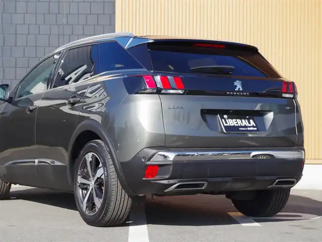 プジョー ３００８ GT ブルー HDi 埼玉県 2019(令1)年 3.7万km アマゾナイトグレー ファーストクラスパッケージ/純正ディスプレイオーディオ（Bluetooth、AppleCarPlay）/360°カメラ/パノラマサンルーフ/社外デジタルインナーミラー/半革シート/パワーシート/シートメモリー/マッサージ機能/シートヒーター/パワーバックドア/ワイヤレス充電/LEDヘッドライト/純正18インチアルミホイール