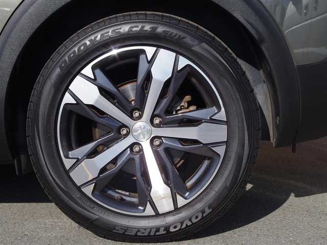 プジョー ３００８ GT ブルー HDi 埼玉県 2019(令1)年 3.7万km アマゾナイトグレー ファーストクラスパッケージ/純正ディスプレイオーディオ（Bluetooth、AppleCarPlay）/360°カメラ/パノラマサンルーフ/社外デジタルインナーミラー/半革シート/パワーシート/シートメモリー/マッサージ機能/シートヒーター/パワーバックドア/ワイヤレス充電/LEDヘッドライト/純正18インチアルミホイール