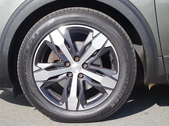 プジョー ３００８ GT ブルー HDi 埼玉県 2019(令1)年 3.7万km アマゾナイトグレー ファーストクラスパッケージ/純正ディスプレイオーディオ（Bluetooth、AppleCarPlay）/360°カメラ/パノラマサンルーフ/社外デジタルインナーミラー/半革シート/パワーシート/シートメモリー/マッサージ機能/シートヒーター/パワーバックドア/ワイヤレス充電/LEDヘッドライト/純正18インチアルミホイール