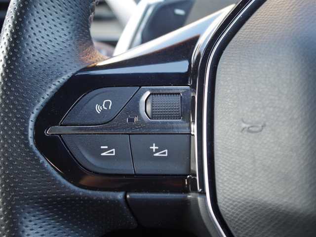 プジョー ３００８ GT ブルー HDi 埼玉県 2019(令1)年 3.7万km アマゾナイトグレー ファーストクラスパッケージ/純正ディスプレイオーディオ（Bluetooth、AppleCarPlay）/360°カメラ/パノラマサンルーフ/社外デジタルインナーミラー/半革シート/パワーシート/シートメモリー/マッサージ機能/シートヒーター/パワーバックドア/ワイヤレス充電/LEDヘッドライト/純正18インチアルミホイール