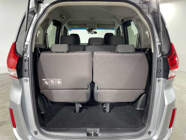 ホンダ フリード ハイブリット G ホンダセンシング 福岡県 2020(令2)年 5.7万km ルナシルバーM 禁煙車/純正メモリナビ/・AM/FM/CD/BT/・バックモニター/ホンダセンシング/コーナーセンサー/両側パワースライドドア/ETC/ステアリングリモコン/LEDヘッドライト/・オートライト/スマートキー/・プッシュスタート/純正フロアマット/純正ドアバイザー