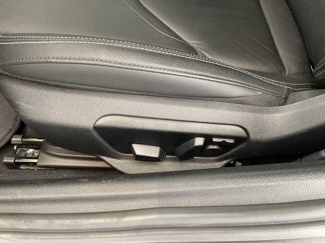 トヨタ スープラ RZ 福井県 2020(令2)年 0.9万km ディープブルーメタリック ワンオーナー/JBLサウンドシステム/純正8.8インチHDDナビ/フルセグTV/BT/USB/HDD/バックカメラ/セーフティセンス/・プリクラッシュセーフティ/・レーンディパーチャーアラート/・レーダークルーズコントロール/・ブラインドスポットモニター/・アダプティブハイビームシステム/・リヤクロストラフィックアラート/・クリアランスソナー/ETC/パワーシート/レザーシート/シートヒーター/LEDヘッドライト/オートライト/LEDリヤフォグ・バックアップランプ/革巻きステアリング/純正19インチアルミホイール/プッシュスタート/スマートキー/MTモード付AT/パドルシフト