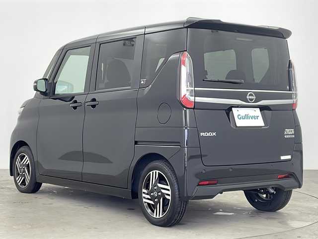 日産 ルークス ハイウェイスター X 鹿児島県 2024(令6)年 0.2万km ブラック 全方位カメラ/バックカメラ/純正SDナビ（MM2１３D-Le）/（Bluetooth/フルセグTV）/サーキュレーター/ステアリングリモコン/アイドリングストップ/片側パワースライドドア/オートライト/ハイビームアシスト/LEDヘッドライト/ベンチシート/純正フロアマット/純正14インチアルミホイール/ビルトインETC/スマートキー/スペアキー1本/プッシュスタート