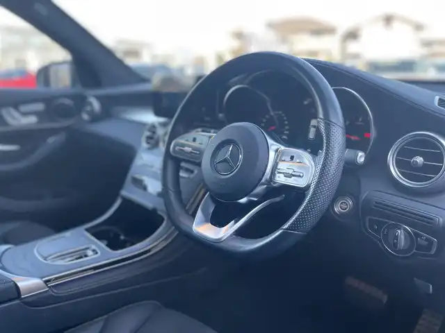 メルセデス・ベンツ ＧＬＣ２２０ d 4マチック AMGライン 栃木県 2019(令1)年 4.5万km セレナイトグレー ワンオーナー /レーダーセーフティ /パノラミックスライディングルーフ/ナビ/フルセグTV/全方位カメラ/ETC/キーレスゴー/ACC/パークトロニック /レーンキープアシスト/ブラインドスポット /アンビエントライト /パワーシート /ハーフレザー /全席シートヒーター /LEDヘッドライト/オートライト