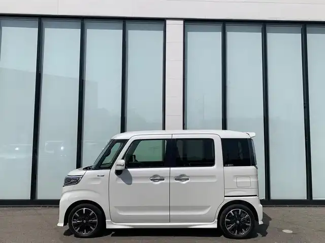 スズキ スペーシア カスタム HYBRID XS ターボ 大阪府 2018(平30)年 5.2万km ピュアホワイトP 社外ナビ/  フルセグTV/CD/DVD/Bluetooth/衝突軽減/バックモニター/シートヒーター/スマートルームミラー/両側パワースライドドア/パドルシフト/前後ドライブレコーダー/プッシュスタート/スマートキー/ハーフレザー/ＥＴＣ