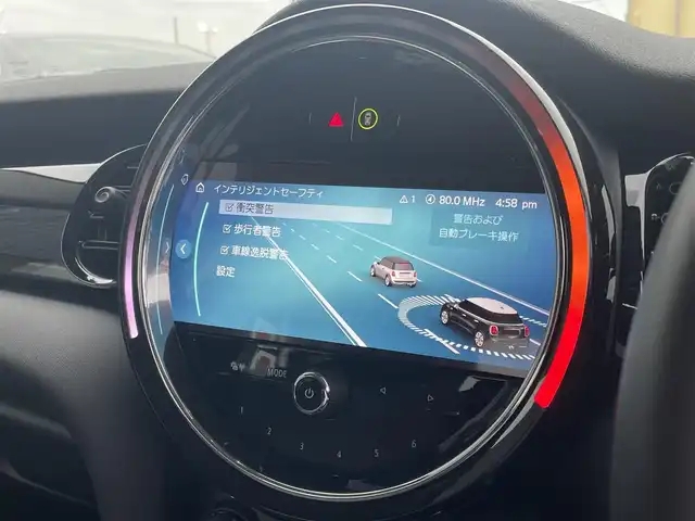ＭＩＮＩ ミニ クーパー クラシックトリム 静岡県 2021(令3)年 0.3万km MINI Yoursエニグマティックブラック クラシックトリム/インテリジェントセーフティ 衝突軽減ブレーキ/アクティブクルーズコントロール/MINIApp対応ディスプレイオーディオ Bluetooth CarPlay/バックカメラ/ハーフレザーシート シートヒーター /MINIドライビングMODE/パーキング電子ブレーキ/リヤパークディスタンス /コンフォートアクセス/ETC