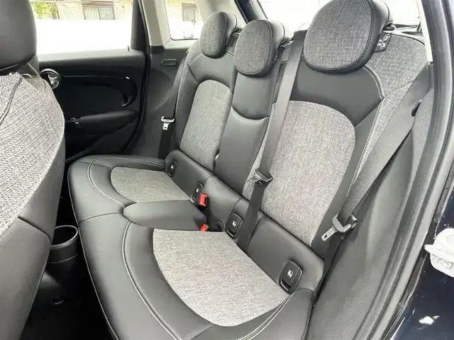 ＭＩＮＩ ミニ クーパー クラシックトリム 静岡県 2021(令3)年 0.3万km MINI Yoursエニグマティックブラック クラシックトリム/インテリジェントセーフティ 衝突軽減ブレーキ/アクティブクルーズコントロール/MINIApp対応ディスプレイオーディオ Bluetooth CarPlay/バックカメラ/ハーフレザーシート シートヒーター /MINIドライビングMODE/パーキング電子ブレーキ/リヤパークディスタンス /コンフォートアクセス/ETC