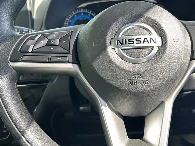 日産 デイズ X 山形県 2022(令4)年 1.3万km スターリングシルバーM ４WD/スマートキー/社外ディスプレイオーディオ/（Bluetooth）/社外ホイールスタッドレス車載/155/65/R14(6mm)/DN席シートヒーター/純正アルミホイール/純正フロアマット/横滑り防止装置/ドアバイザー/電動格納ミラー