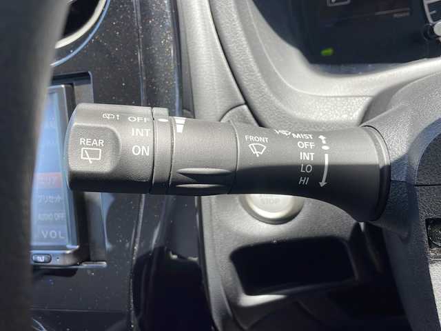 日産 ノート e－パワー X Vセレクション 静岡県 2020(令2)年 1.9万km グレー 社外ナビ/・ストラーダナビ/・CD/・DVD/・Bluetooth/・AM/・FM/主要装備/・全方位カメラ/・衝突軽減ブレーキ/・横滑り防止/・ETC/・LEDヘッドライト/・レーンキープアシスト/・プッシュスタート/・コーナーセンサー/・オートライト/・純正アルミホイール