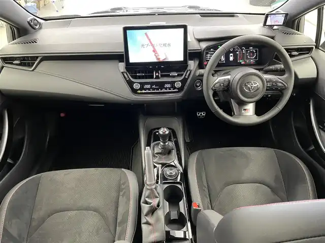 トヨタ ＧＲカローラ RZ 愛知県 2023(令5)年 1.8万km プレシャスブラックパール 6速MT/4WD/GR専用装備/　　・専用セミバケットフロントシート/　　・専用レッドシートベルト/　　・3本出しマフラー/　　・GRキャリパー/　　・純正メタルスターチタンブラック塗装18インチアルミホイール/　　・フロアマット/純正8インチコネクテッドナビ対応ディスプレイオーディオPlus/JBLプレミアムサウンド/フルセグTV/HUD/ビルトインETC/トヨタセーフティセンス　/　　・プリクラッシュセーフティ/　　・レーンディバーチャーアラート/　　・レーダークルーズコントロール/　　・ロードサインアシスト/　　・オートマチックハイビーム/ブラインドスポットモニター/スマートキー