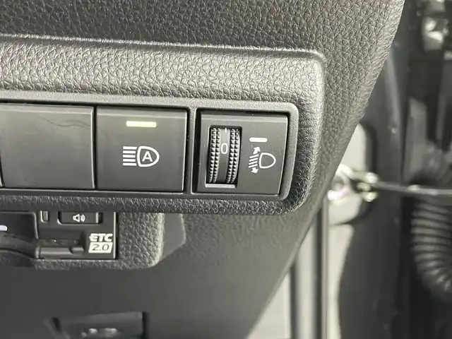 トヨタ ＧＲカローラ RZ 愛知県 2023(令5)年 1.8万km プレシャスブラックパール 6速MT/4WD/GR専用装備/　　・専用セミバケットフロントシート/　　・専用レッドシートベルト/　　・3本出しマフラー/　　・GRキャリパー/　　・純正メタルスターチタンブラック塗装18インチアルミホイール/　　・フロアマット/純正8インチコネクテッドナビ対応ディスプレイオーディオPlus/JBLプレミアムサウンド/フルセグTV/HUD/ビルトインETC/トヨタセーフティセンス　/　　・プリクラッシュセーフティ/　　・レーンディバーチャーアラート/　　・レーダークルーズコントロール/　　・ロードサインアシスト/　　・オートマチックハイビーム/ブラインドスポットモニター/スマートキー