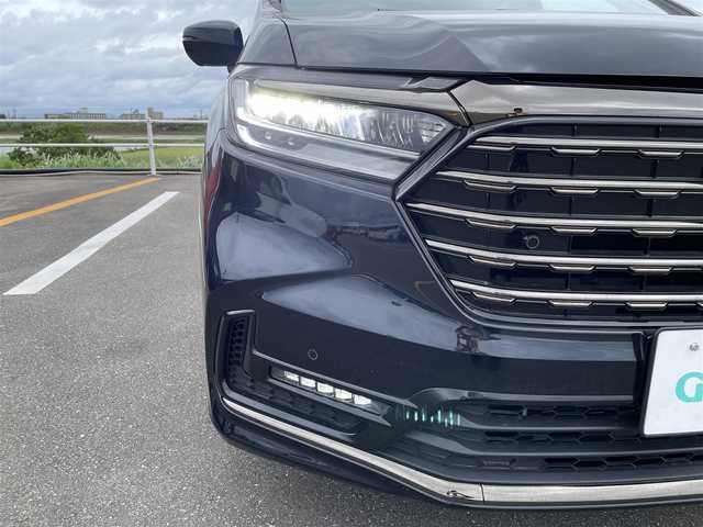 ホンダ オデッセイ ハイブリッド e:HEVアブソルート EXブラックED 佐賀県 2024(令6)年 0.1万km未満 プレミアムヴィーナスブラックP 黒革シート/11インチディスプレイオーディオ/・フルセグTV/Google Chrome/You Tube/Bluetooth/パワーバックドア/両側パワースライドドア/置くだけ充電/電子パーキングブレーキ/BRAKE HOLD機能/パドルシフト/全席パワーシート/シートヒーター/電動オットマン/革巻きステアリング/ステアリングリモコン/純正18インチアルミホイール/純正LEDヘッドライト/純正LEDフォグライト/新車保証書/取扱説明書/ホンダセンシング/・アダプティブクルーズコントロール/・路外逸脱抑制機能/・ブラインドスポットインフォメーション/・衝突軽減ブレーキ/・クリアランスソナー