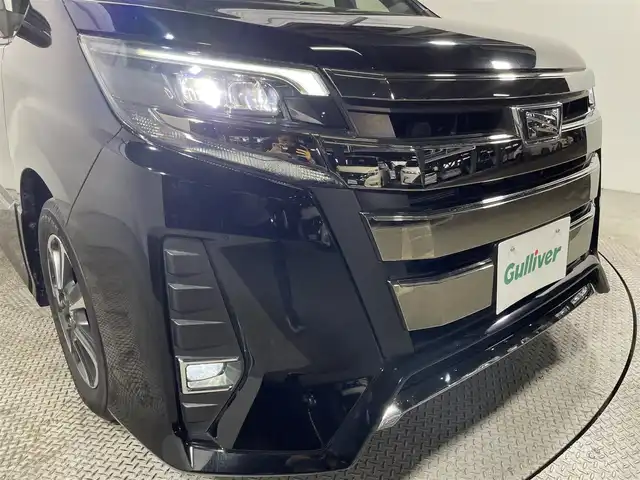 トヨタ ノア Si ダブルバイビー 大阪府 2018(平30)年 3.2万km ブラック ALPINEナビ(フルセグ/DVD再生/Bluetooth) バックカメラ 後席モニター ETC 両側パワースライドドア ハーフレザー 衝突軽減 クルコン トヨタセーフティセンス 前後ドラレコ