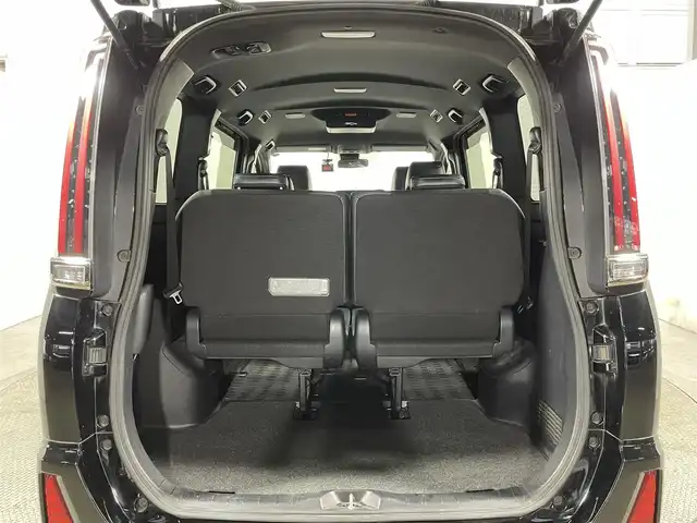 トヨタ ノア Si ダブルバイビー 大阪府 2018(平30)年 3.2万km ブラック ALPINEナビ(フルセグ/DVD再生/Bluetooth) バックカメラ 後席モニター ETC 両側パワースライドドア ハーフレザー 衝突軽減 クルコン トヨタセーフティセンス 前後ドラレコ