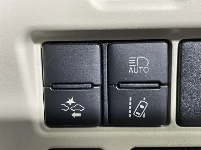 トヨタ ノア Si ダブルバイビー 大阪府 2018(平30)年 3.2万km ブラック ALPINEナビ(フルセグ/DVD再生/Bluetooth) バックカメラ 後席モニター ETC 両側パワースライドドア ハーフレザー 衝突軽減 クルコン トヨタセーフティセンス 前後ドラレコ