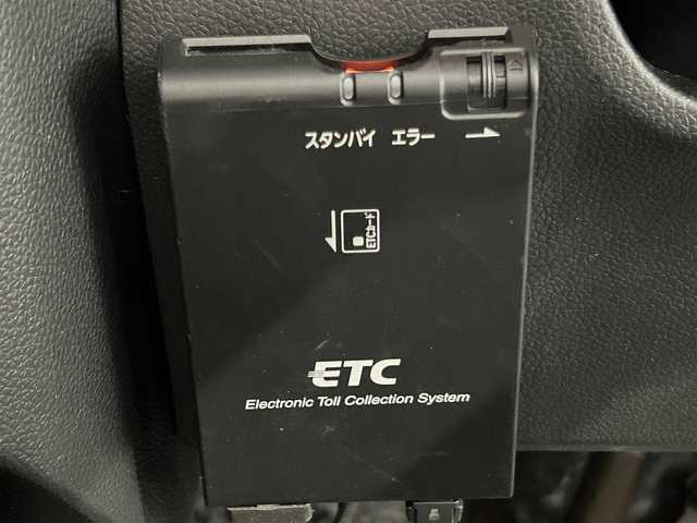 スズキ スイフト HYBRID RS 愛知県 2017(平29)年 5.4万km バーニングレッドPM 純正ＳＤナビ　/（Bluetooth/地デジ/SD/CD・DVD再生/iPod/FM/AM)/シートヒーター　/ＬＥＤヘッドライト　/バックカメラ　/パドルシフト　/プッシュスタート　/　　-スマートキー/横滑り防止　/ＥＴＣ　/アイドリングストップ　/純正フロアマット　/純正16インチAW/フォグランプ/ステアリンスイッチ