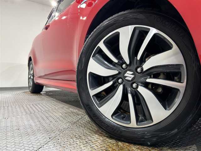 スズキ スイフト HYBRID RS 愛知県 2017(平29)年 5.4万km バーニングレッドPM 純正ＳＤナビ　/（Bluetooth/地デジ/SD/CD・DVD再生/iPod/FM/AM)/シートヒーター　/ＬＥＤヘッドライト　/バックカメラ　/パドルシフト　/プッシュスタート　/　　-スマートキー/横滑り防止　/ＥＴＣ　/アイドリングストップ　/純正フロアマット　/純正16インチAW/フォグランプ/ステアリンスイッチ