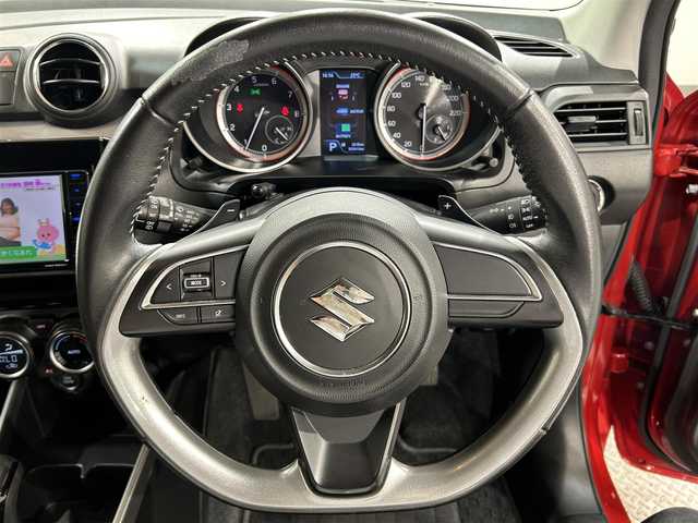 スズキ スイフト HYBRID RS 愛知県 2017(平29)年 5.4万km バーニングレッドPM 純正ＳＤナビ　/（Bluetooth/地デジ/SD/CD・DVD再生/iPod/FM/AM)/シートヒーター　/ＬＥＤヘッドライト　/バックカメラ　/パドルシフト　/プッシュスタート　/　　-スマートキー/横滑り防止　/ＥＴＣ　/アイドリングストップ　/純正フロアマット　/純正16インチAW/フォグランプ/ステアリンスイッチ