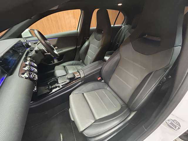メルセデス・ベンツ Ａ２００ｄ AMGライン 千葉県 2020(令2)年 4.1万km デジタルホワイト レザーエクスクルーシブＰＫＧ　/アドバンスドＰＫＧ　/パノラマＳＲ　/ＡＣＣ　/ＨＵＤ　/灰黒革シート　/ナビ　/ＴＶ　/Ｂｌｕｅｔｏｏｔｈ接続　/３６０°　/シートヒーター　/衝突軽減Ｂ　/ＢＳＭ　/ＬＫＡ　/１オーナー