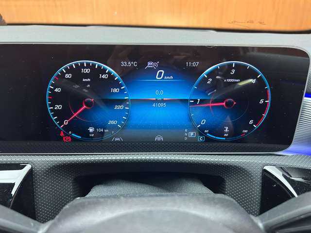メルセデス・ベンツ Ａ２００ｄ AMGライン 千葉県 2020(令2)年 4.1万km デジタルホワイト レザーエクスクルーシブＰＫＧ　/アドバンスドＰＫＧ　/パノラマＳＲ　/ＡＣＣ　/ＨＵＤ　/灰黒革シート　/ナビ　/ＴＶ　/Ｂｌｕｅｔｏｏｔｈ接続　/３６０°　/シートヒーター　/衝突軽減Ｂ　/ＢＳＭ　/ＬＫＡ　/１オーナー