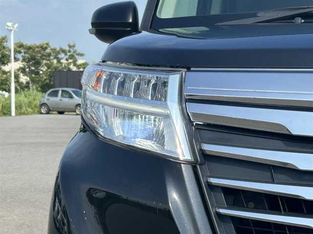 トヨタ ルーミー カスタムG S 山形県 2017(平29)年 4.7万km ブラックマイカメタリック 4WD/衝突被害軽減システム/純正SDナビ/　　【CD DVD BT フルセグ MSV】/バックカメラ/両側パワースライドドア/クルーズコントロール/LEDオートヘッドライト/14インチアルミホイール/パーキングアシスト/アイドリングストップ/ステアリングスイッチ/電動格納ウィンカーミラー/フォグランプ/スマートキー×2/ETC