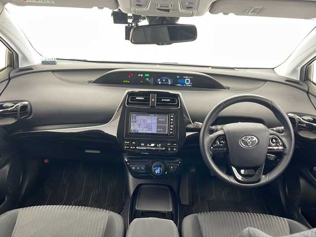 トヨタ プリウス A 愛知県 2019(令1)年 5.8万km ホワイトパールクリスタルシャイン トヨタセーフティセンス/衝突軽減システム/純正ナビ/レーダークルーズコントロール/フルセグ/CD DVD/Bluetooth/バックカメラ/パワーシート/ヘッドアップディスプレイ/コーナーセンサー/ブラインドスポットモニター/LEDヘッドライト/オートマチックハイビーム/ドライブレコーダー/ETC/ステアリングスイッチ/スマートキー/プッシュスタート