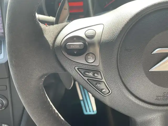 日産 フェアレディ Ｚ ニスモ 愛知県 2019(令1)年 6.5万km ブリリアントホワイトパール AIS検査実施済　評価点4.5点　/ワンオーナー　/メーカーＨＤＤナビ　/バックカメラ　/ハーフレザー　/パドルシフト　/ＨＩＤヘッド　/ＢＯＳＥプレミアムサウンド　/オートライト　/インテリジェントキー　/ドライブレコーダー　/スペアキー　/保証書　/説明書