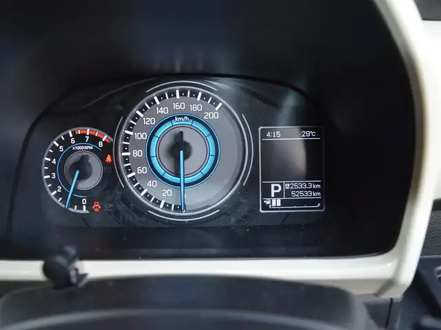 スズキ クロスビー HYBRID MZ 栃木県 2018(平30)年 5.3万km キャラバンアイボリーパールメタリック/ホワイト 2トーンルーフ ワンオーナー/全方位モニター/スズキセーフティサポート/　・デュアルセンサーブレーキサポート/　・前後誤発進抑制機能/　・車線逸脱警報/　・ふらつき警報/　・先行車発進お知らせ/　・リヤパーキングセンサー/　・後退時ブレーキサポート/純正SDナビ/[フルセグ/AM/FM/CD/DVD/BT/SD/USB]/ETC/前席シートヒーター/クルーズコントロール/LEDヘッドライト/フォグランプ/オートライト/パドルシフト/ステアスイッチ/新車保証書