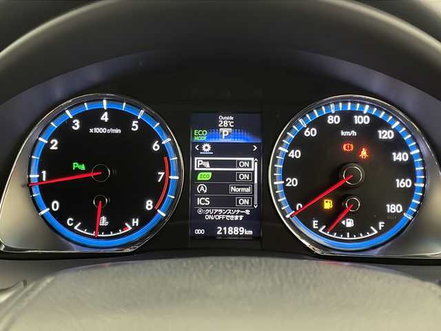 トヨタ ハリアー グランド 宮崎県 2017(平29)年 2.2万km ホワイトパールクリスタルシャイン 純正ナビ(NSCD-W66)/CD/DVD/AM/FM/SD/BT/衝突軽減ブレーキ/レーダークルーズコントロール/スマートキー　スペア1本/ステアリングスイッチ/オートライト/バックカメラ/フォグライト/電動格納ミラー/フロアマット/ETC