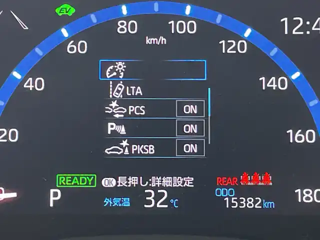 トヨタ ヤリスクロス ハイブリッド Z 群馬県 2023(令5)年 1.6万km プラチナホワイトパールマイカ 純正８型ナビ　バックカメラ　アダプティブクルーズコントロール　レーンキープアシスト　衝突被害軽減ブレーキ　シートヒーター　オートマチックハイビーム　ドライブレコーダー　パワーシート　ＥＴＣ　禁煙車