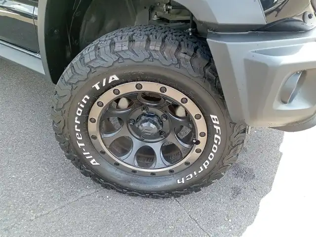 スズキ ジムニー シエラ JC 福井県 2023(令5)年 1.8万km ブルーイッシュブラックパール3 社外ナビ/４WD/衝突被害軽減システム/LEDヘッドライト/クルーズコントロール/スマートキー/ETC/プッシュスタート/ドライブレコーダー/レーンキープアシスト/前席シートヒーター/フルセグテレビ/アイドリングストップ/パワーウィンドウ/社外フロアマット