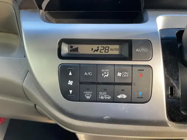 ホンダ Ｎ ＷＧＮ G Lパッケージ 富山県 2017(平29)年 8.3万km プレミアムホワイトパールⅡ ４ＷＤ／/ワンオーナ－／/社外７インチナビ／/フルセグＴＶ／/ＤＶＤ再生／/バックカメラ／/ビルトインＥＴＣ／/運転席助手席シートヒーター／/シティブレーキアシスト／/ホイール付き冬タイヤ４本積み込み／/スマートキー