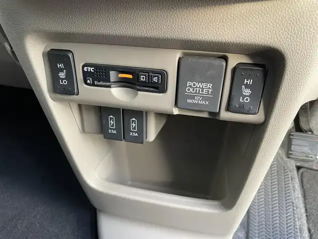 ホンダ Ｎ ＷＧＮ G Lパッケージ 富山県 2017(平29)年 8.3万km プレミアムホワイトパールⅡ ４ＷＤ／/ワンオーナ－／/社外７インチナビ／/フルセグＴＶ／/ＤＶＤ再生／/バックカメラ／/ビルトインＥＴＣ／/運転席助手席シートヒーター／/シティブレーキアシスト／/ホイール付き冬タイヤ４本積み込み／/スマートキー