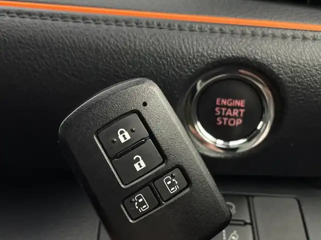 トヨタ シエンタ G クエロ 新潟県 2018(平30)年 4.3万km ホワイトパールクリスタルシャイン プッシュスタート/ＴＳＳ/純正ナビ　/バックモニター　/ＥＴＣ　/フルセグＴＶ　/Ｂｌｕｅｔｏｏｔｈ接続　/両側パワースライドドア　/ＬＥＤライト　/ハーフレザーシート　/ステアリングスイッチ　/レーンキープアシスト　/電動格納ミラー/ビルトインETC